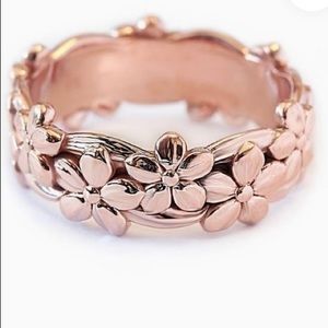 Rose Gold Flower Ring